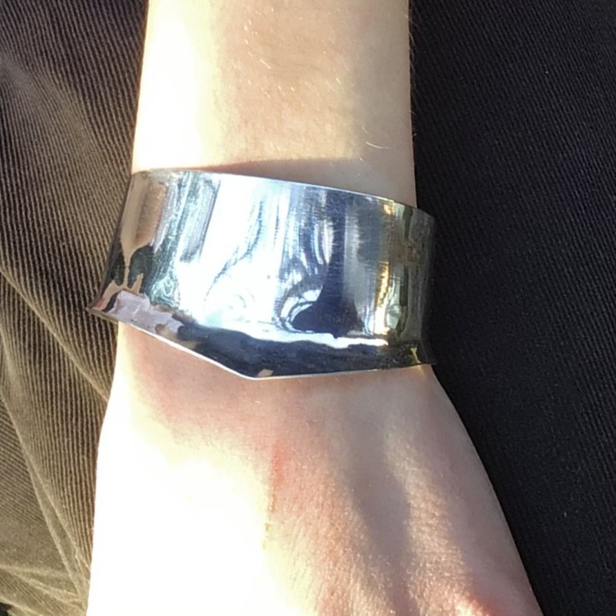 Pointed Cuff