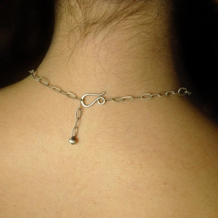 Graduated Leaf Shape Chain Necklace